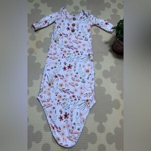 👶🌸 Caden Lane Floral Baby (0-3m ) Nightgown -The Kindness Shop
